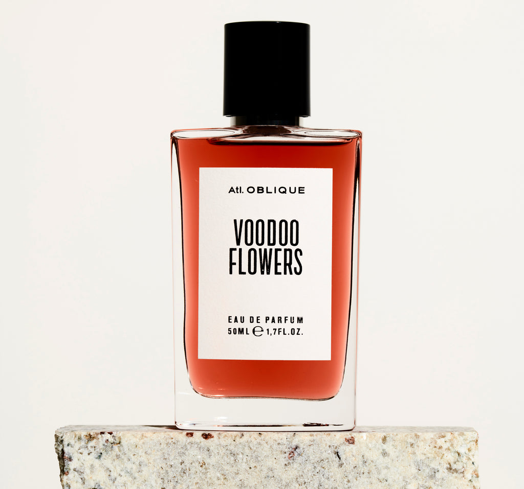 Atelier Oblique, Voodoo Flowers Parfüm, Parfüm Berlin, Fragrance Berlin, unisex parfum, rauchiger Duft, smokey scent, düfte, Nischen parfüm, eau de parfum, online parfüm, parfümerie shop, besondere Düfte, unique perfume